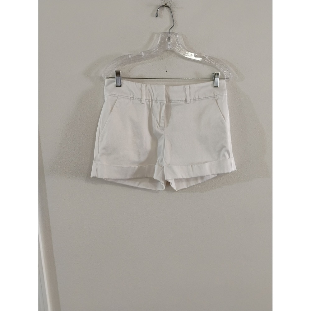 New York & Company 7th Avenue White Chino Shorts Cuffed Size 6